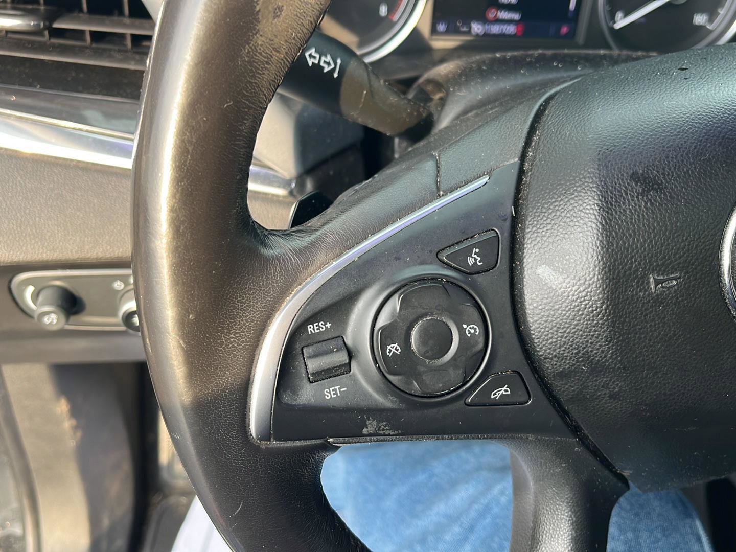 Used 2020 Buick Enclave Essence w/ Sport Touring Edition FWD image 11