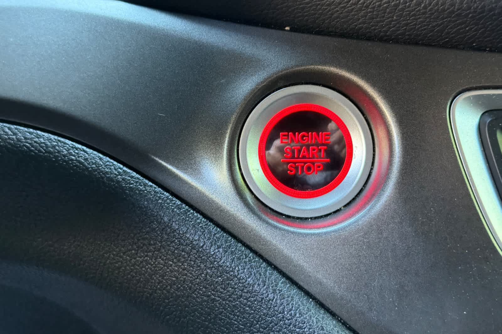 Used 2022 Honda Pilot Sport image 25