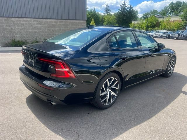 Used 2020 Volvo S60 T5 Momentum w/ Protection Package Premier FWD image 5