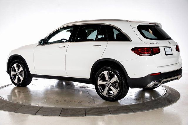 Used 2022 Mercedes-Benz GLC 300 4MATIC w/ Premium Package Lite image 3