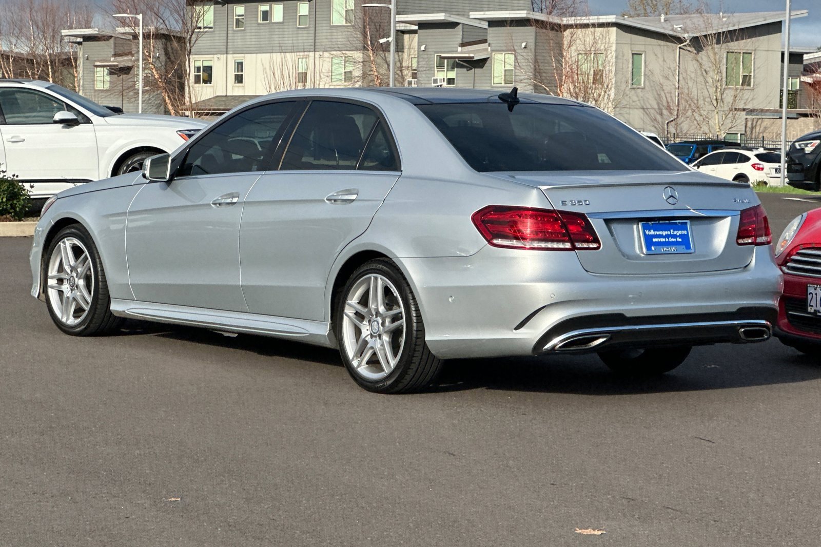 Used 2016 Mercedes-Benz E 350 4MATIC Sedan image 5