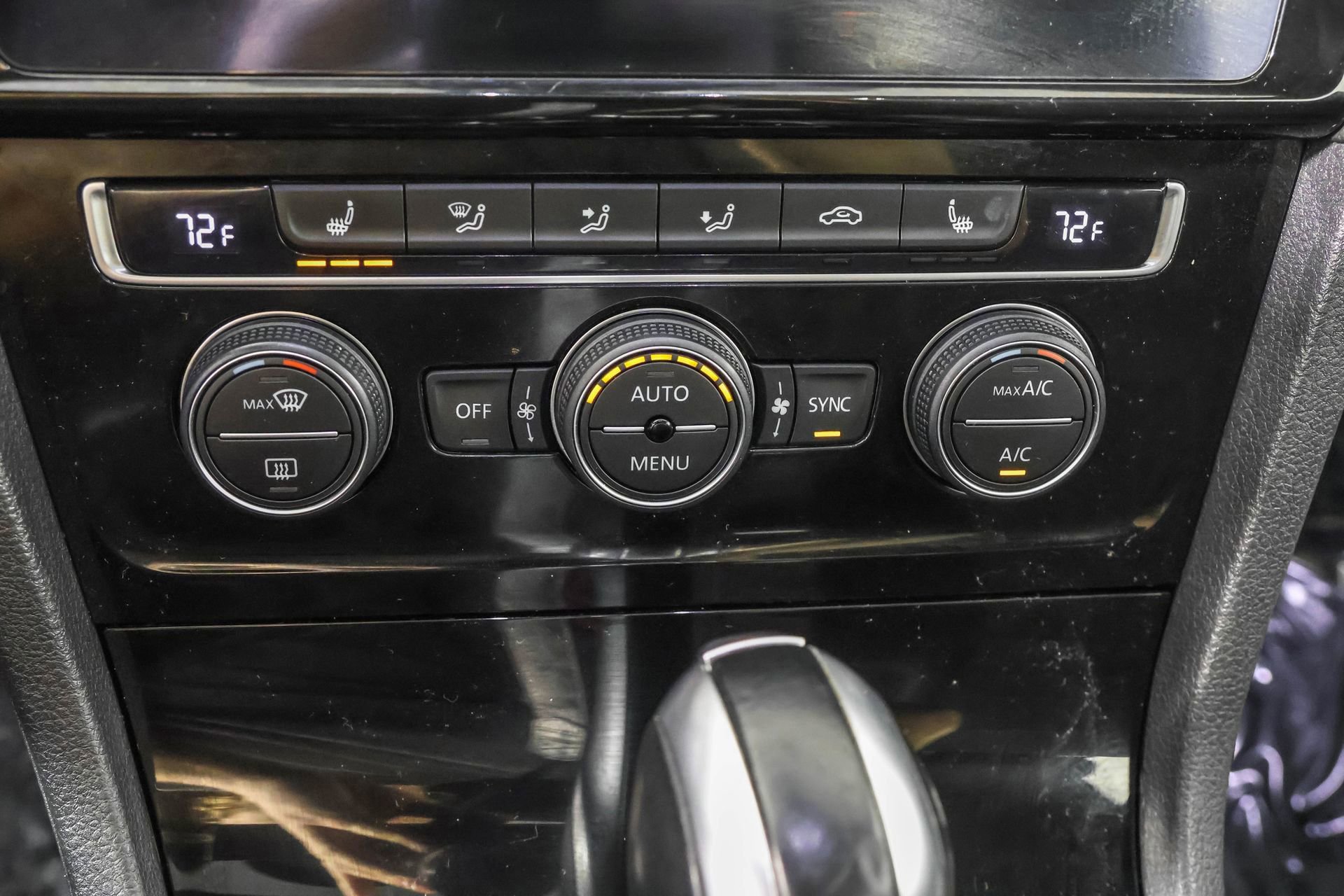 Used 2020 Volkswagen GTI Autobahn image 27