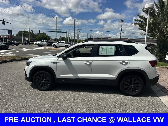 Certified 2024 Volkswagen Taos S FWD image 9