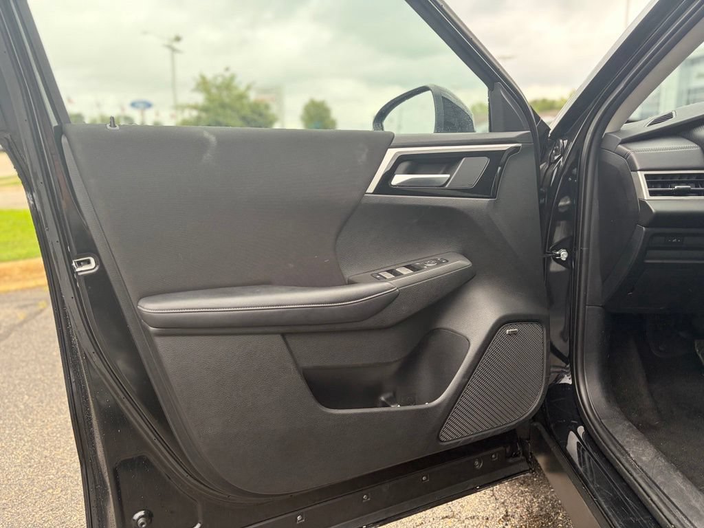Used 2025 Mitsubishi Outlander ES AWD/4WD image 19