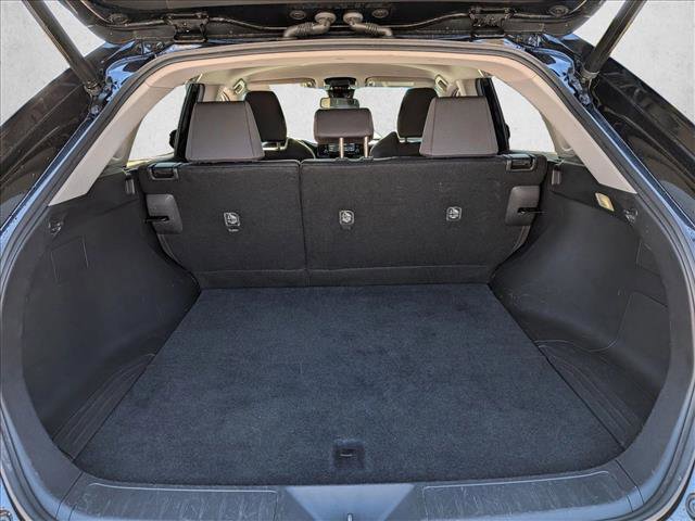 Certified 2022 Toyota Venza LE image 6