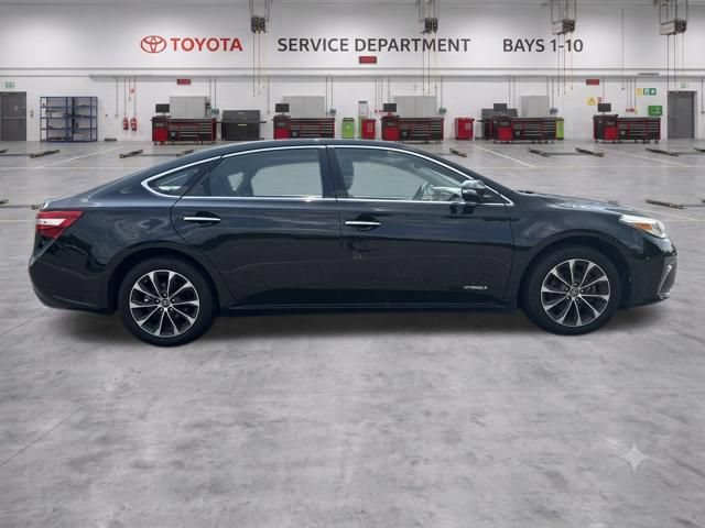 Used 2018 Toyota Avalon XLE Premium FWD image 9