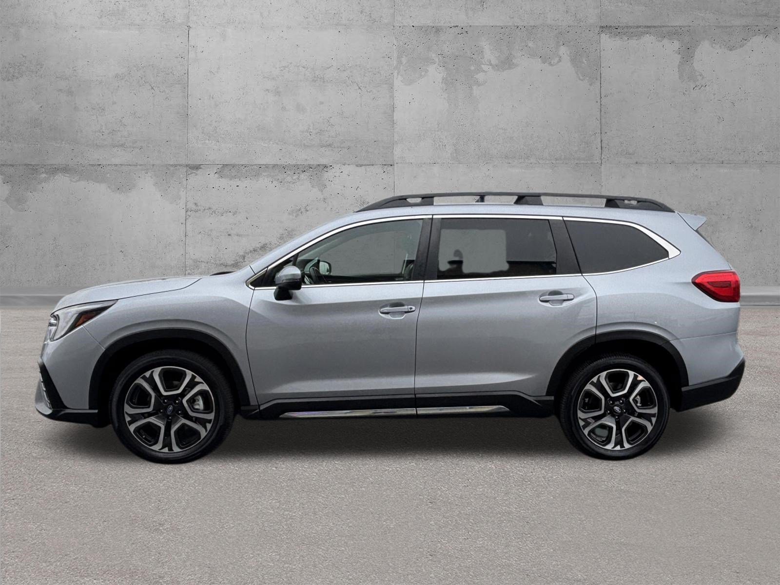 Used 2023 Subaru Ascent Limited AWD/4WD image 4