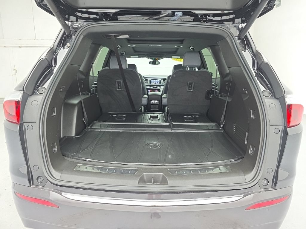 Used 2023 Buick Enclave Essence w/ Experience Buick Package AWD/4WD image 56