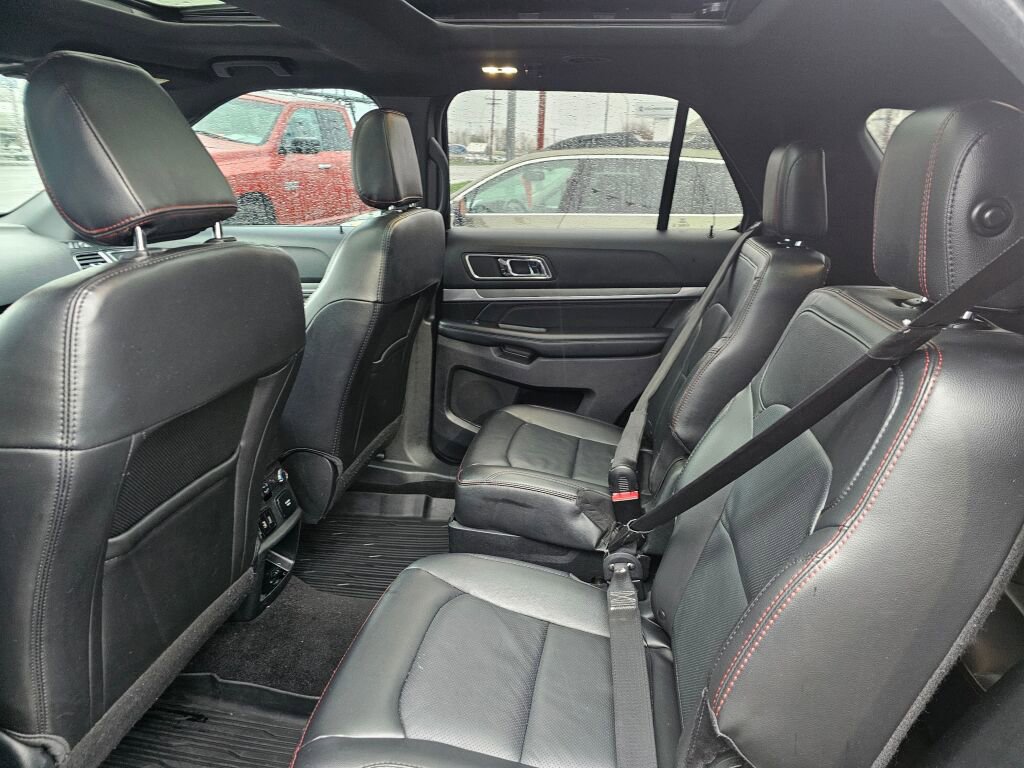 Used 2018 Ford Explorer Sport w/ Equipment Group 401A image 20