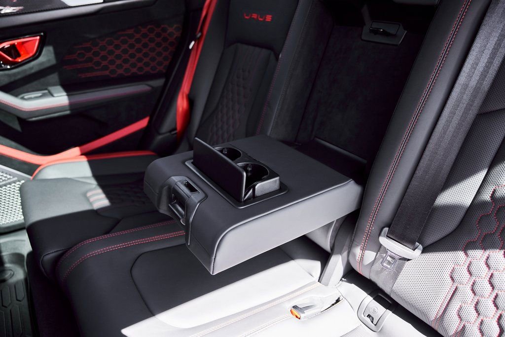 Used 2024 Lamborghini Urus Performante AWD/4WD image 63