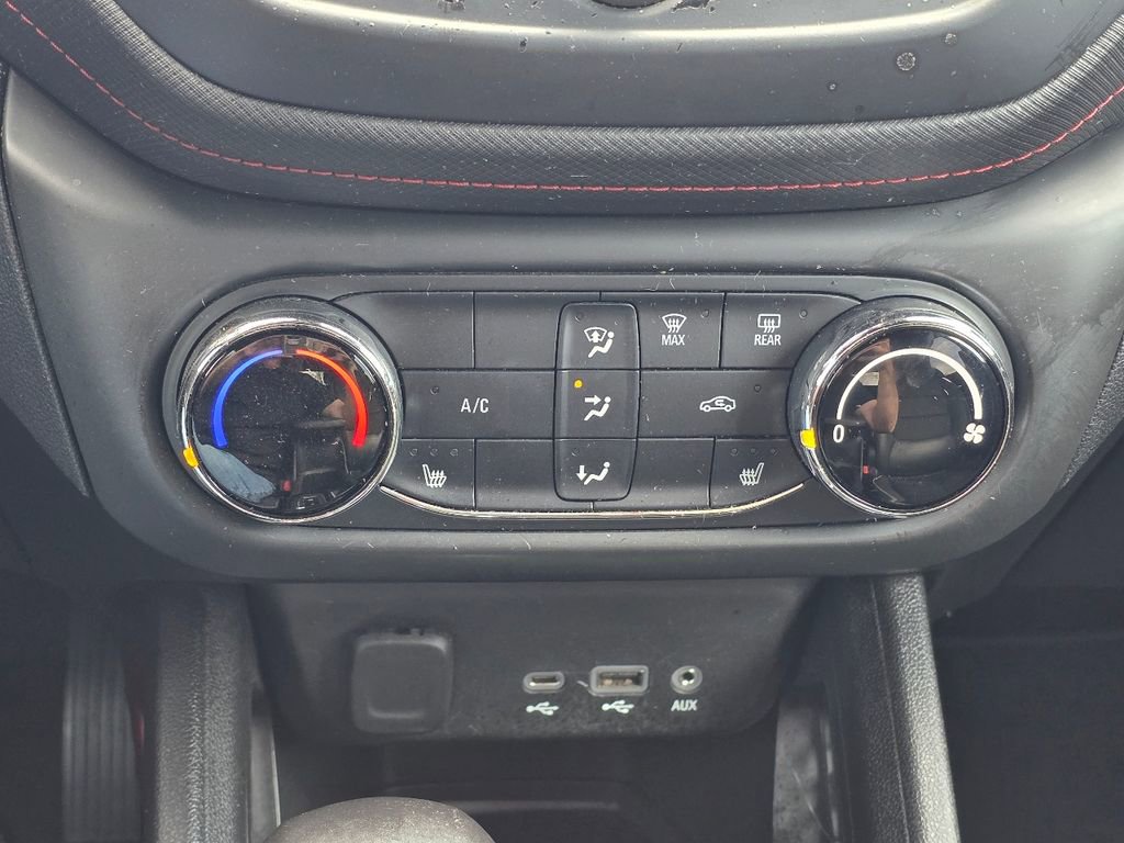 Used 2022 Chevrolet TrailBlazer RS image 27