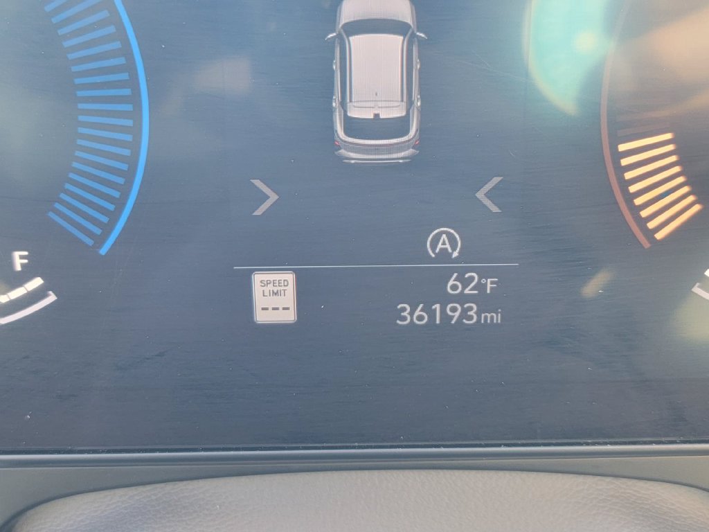 Used 2024 Hyundai Kona SE FWD image 38