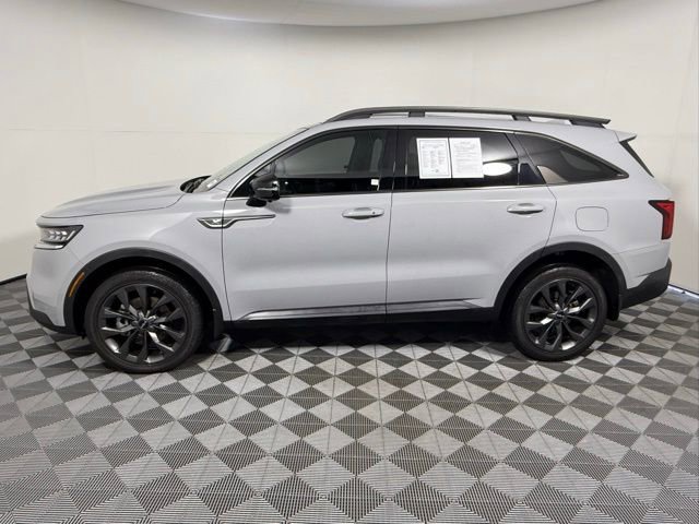 Used 2023 Kia Sorento SX Prestige image 3