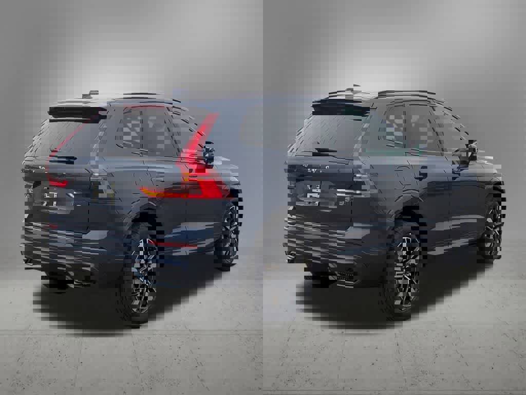 New 2026 Volvo XC60 B5 Plus w/ Protection Package Premier image 6