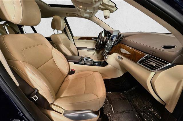 Used 2019 Mercedes-Benz GLS 550 4MATIC image 27