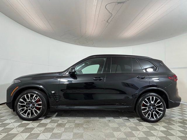 Certified 2024 BMW X5 xDrive40i w/ M Sport Package image 4