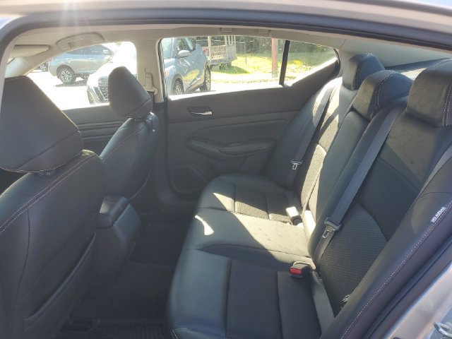 Used 2021 Nissan Altima 2.5 SR FWD image 9