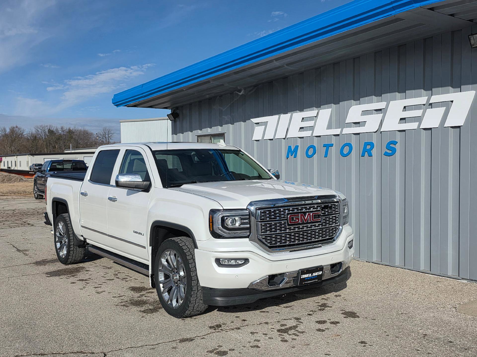 Used 2016 GMC Sierra 1500 Denali w/ Denali Ultimate Package image 4