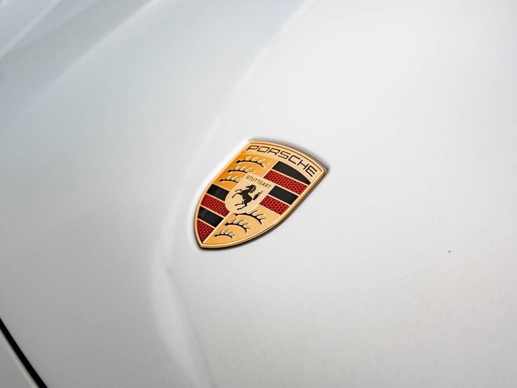 New 2026 Porsche Taycan 4S AWD/4WD image 17