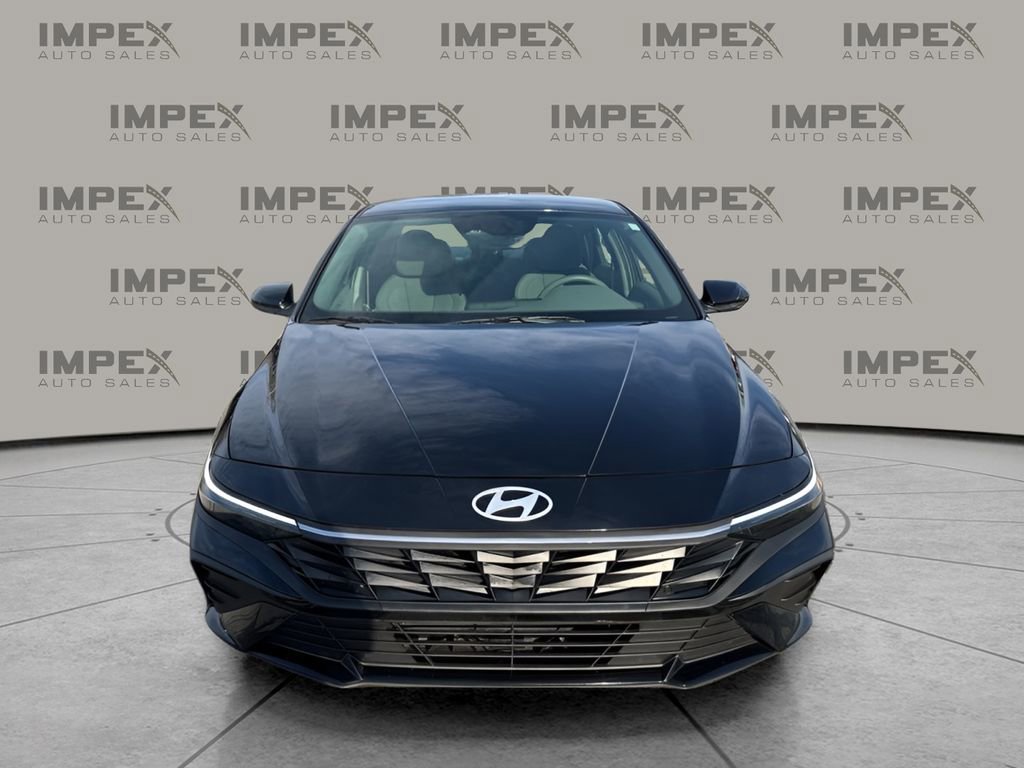 Used 2024 Hyundai Elantra SEL image 8