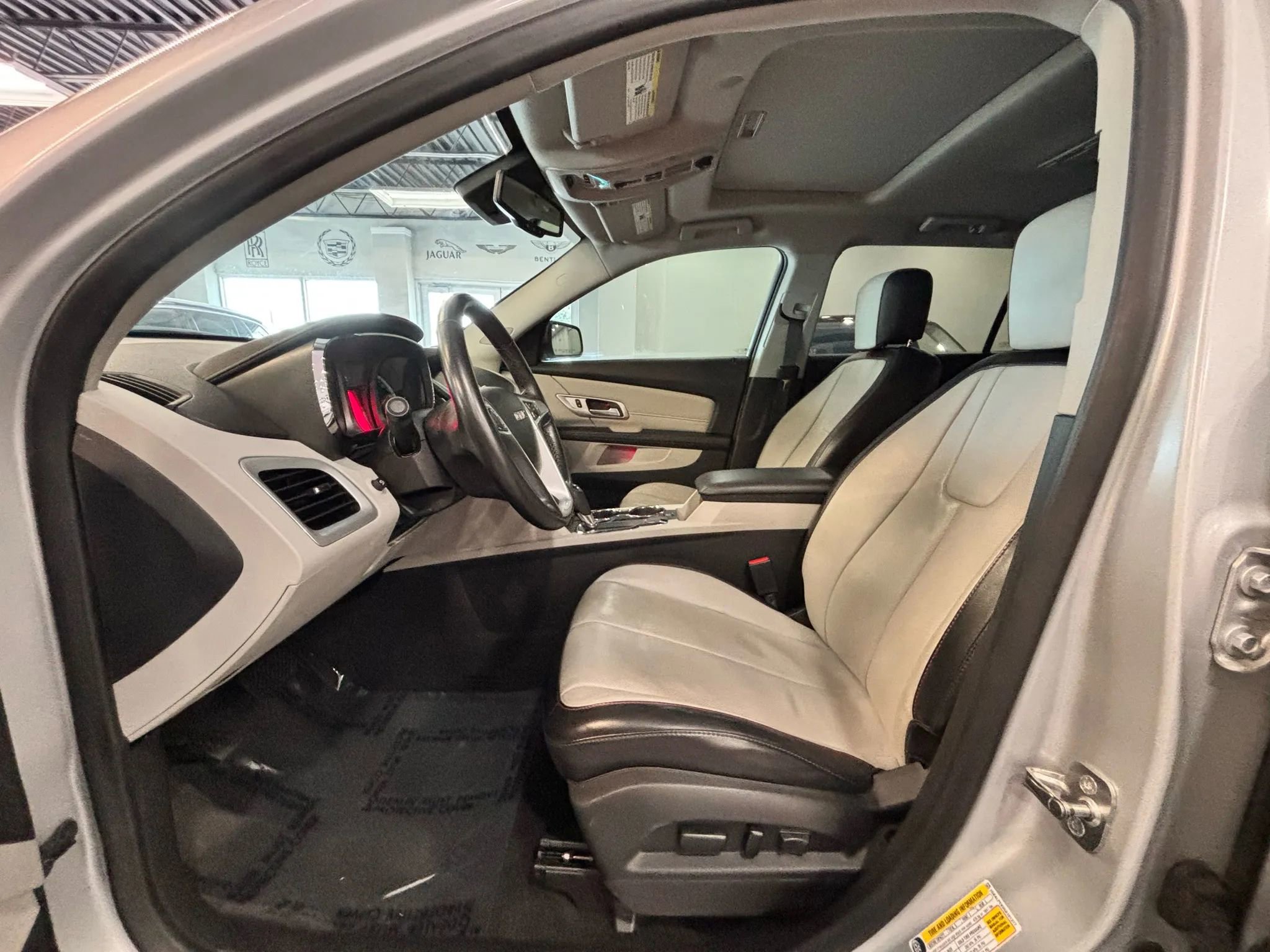 Used 2016 GMC Terrain SLT w/ Open Road Package image 9