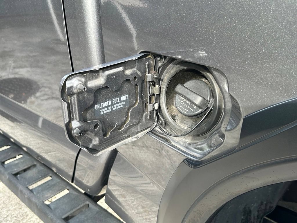 Used 2024 Nissan Titan PRO-4X w/ Pro-4x Convenience Package AWD/4WD image 37