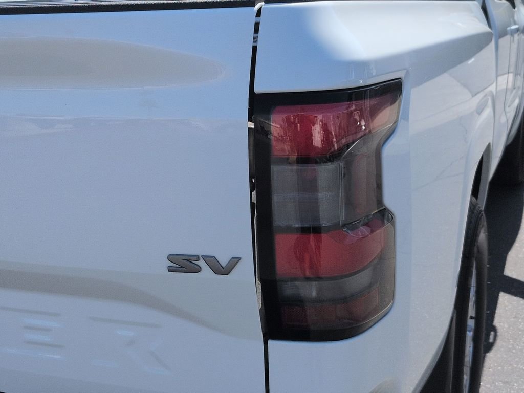 Used 2024 Nissan Frontier SV w/ SV Convenience Package image 11