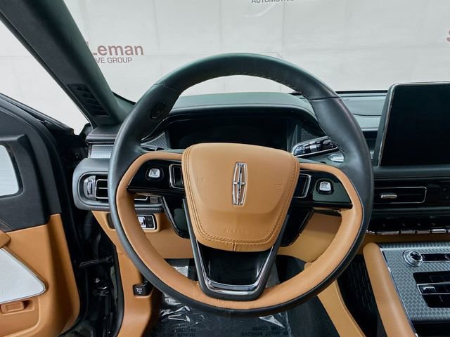 Used 2023 Lincoln Aviator Black Label w/ Dynamic Handling Package image 11