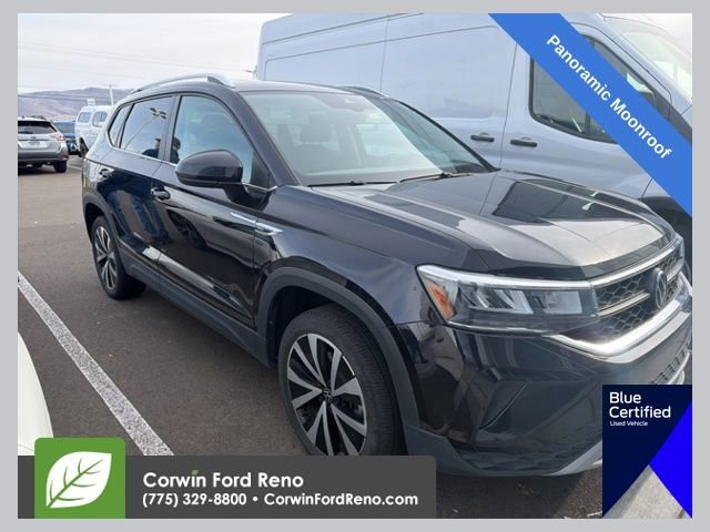Used 2023 Volkswagen Taos SE w/ Panoramic Sunroof Package