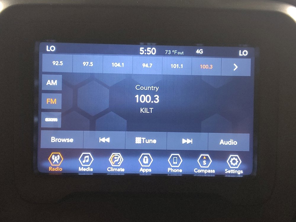 Used 2021 Jeep Renegade Latitude AWD/4WD image 25