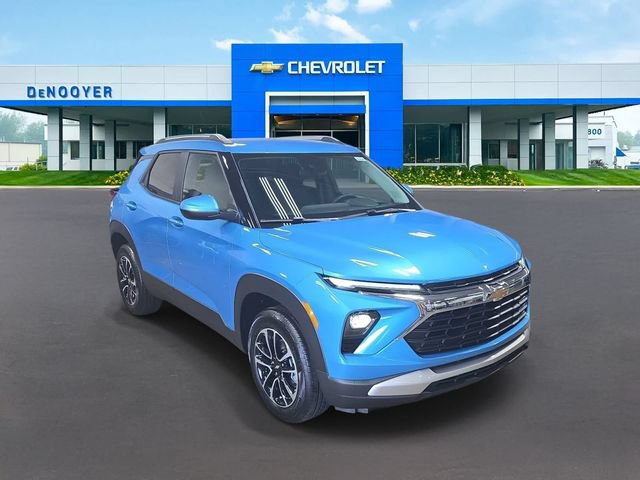 New 2026 Chevrolet TrailBlazer LT w/ LT Cold Weather Package AWD/4WD image 4
