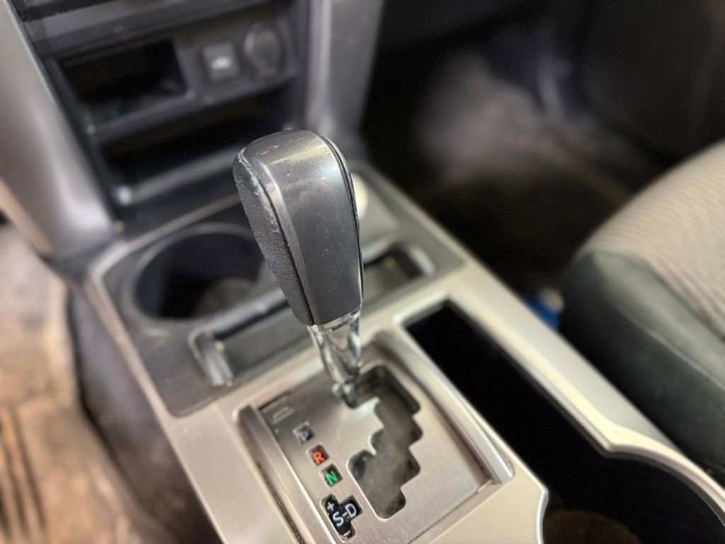 Used 2020 Toyota 4Runner SR5 AWD/4WD image 15