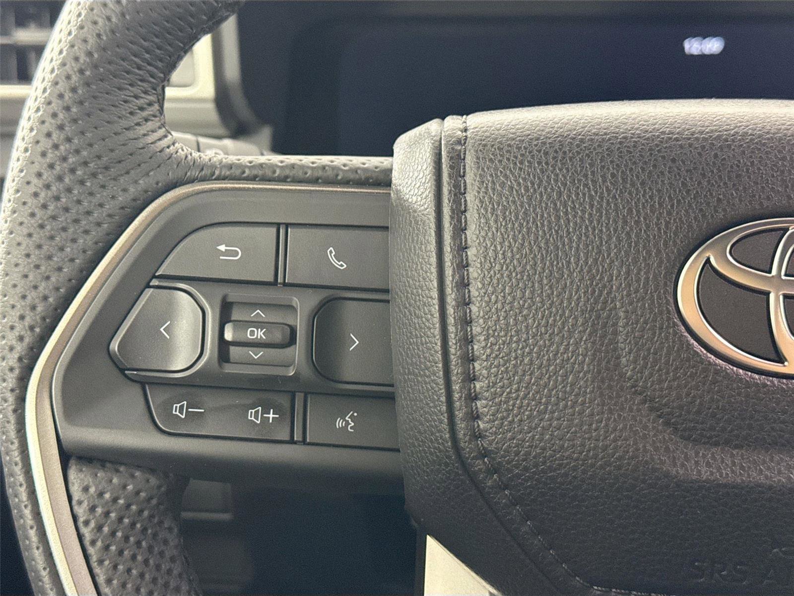 Certified 2025 Toyota Tacoma TRD Sport image 17