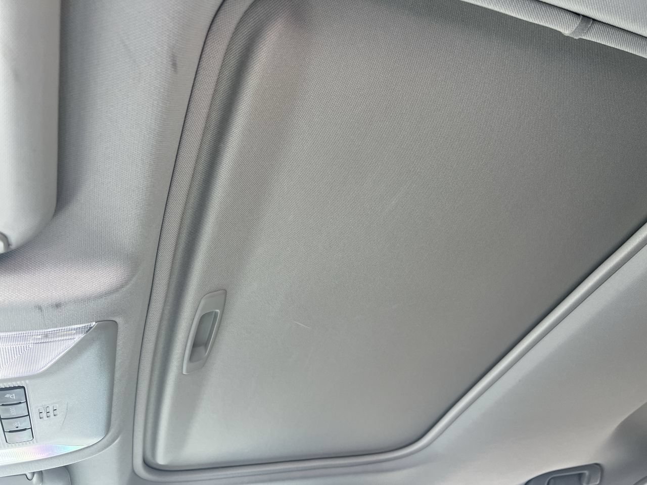 Used 2021 Toyota RAV4 XLE w/ Convenience Package FWD image 28