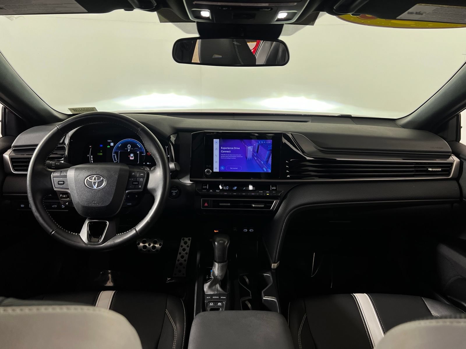 Certified 2025 Toyota Camry SE FWD image 23