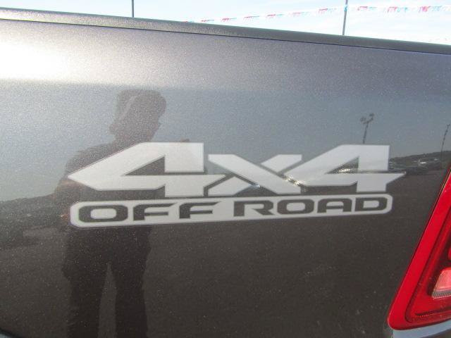 Used 2020 RAM 1500 Laramie AWD/4WD image 11
