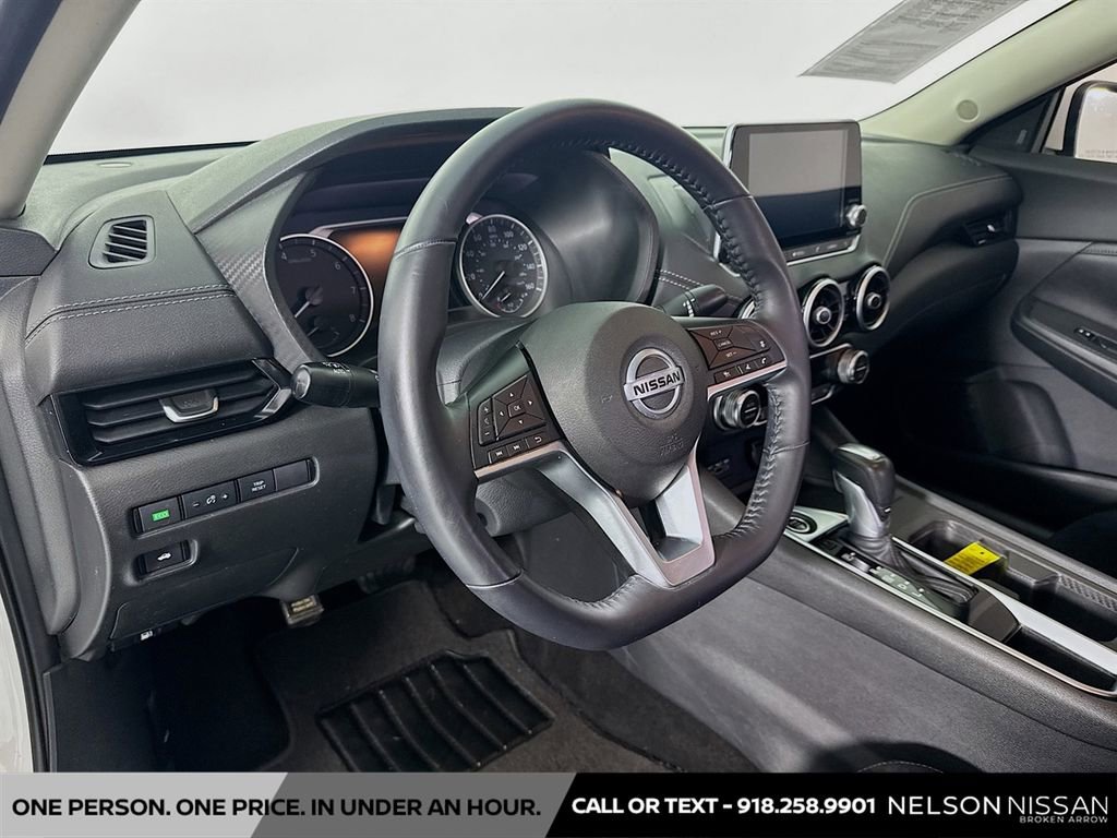 Used 2021 Nissan Sentra SV FWD image 9