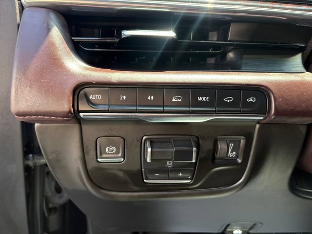 Certified 2023 Cadillac Escalade Sport Platinum w/ LPO, ONYX Package AWD/4WD image 27