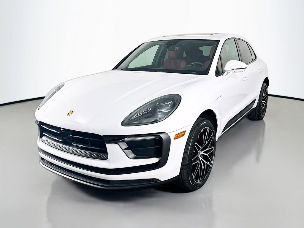 Certified 2026 Porsche Macan AWD/4WD image 1