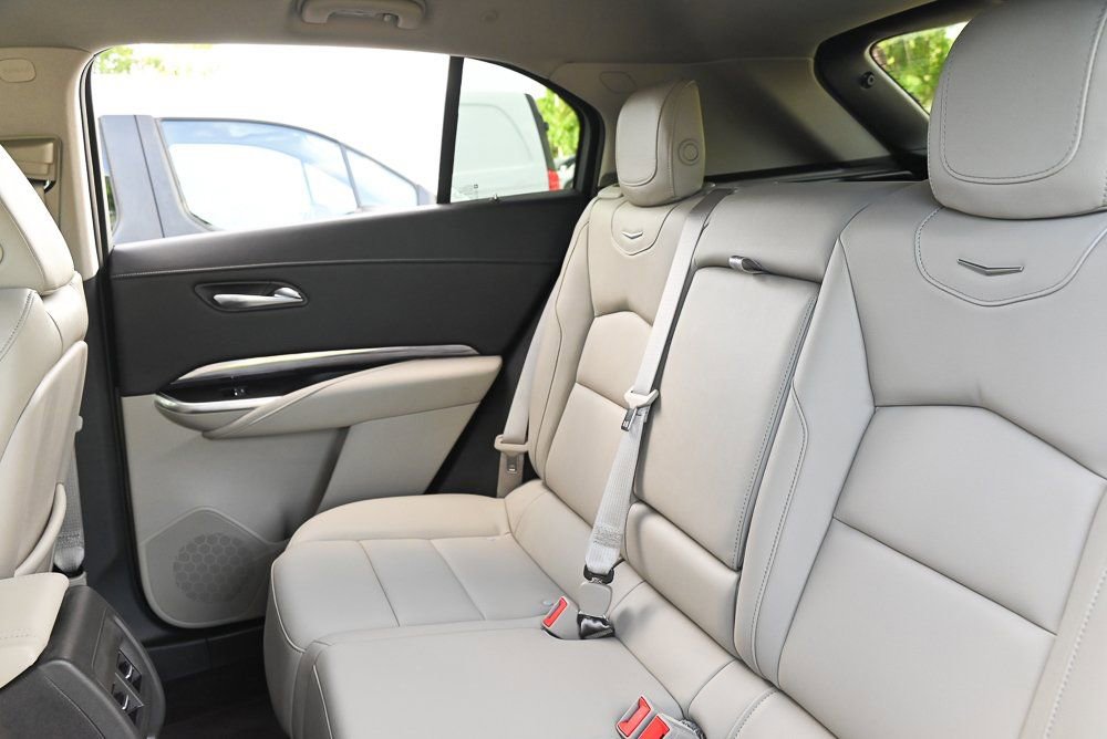 Used 2021 Cadillac XT4 Luxury FWD image 13