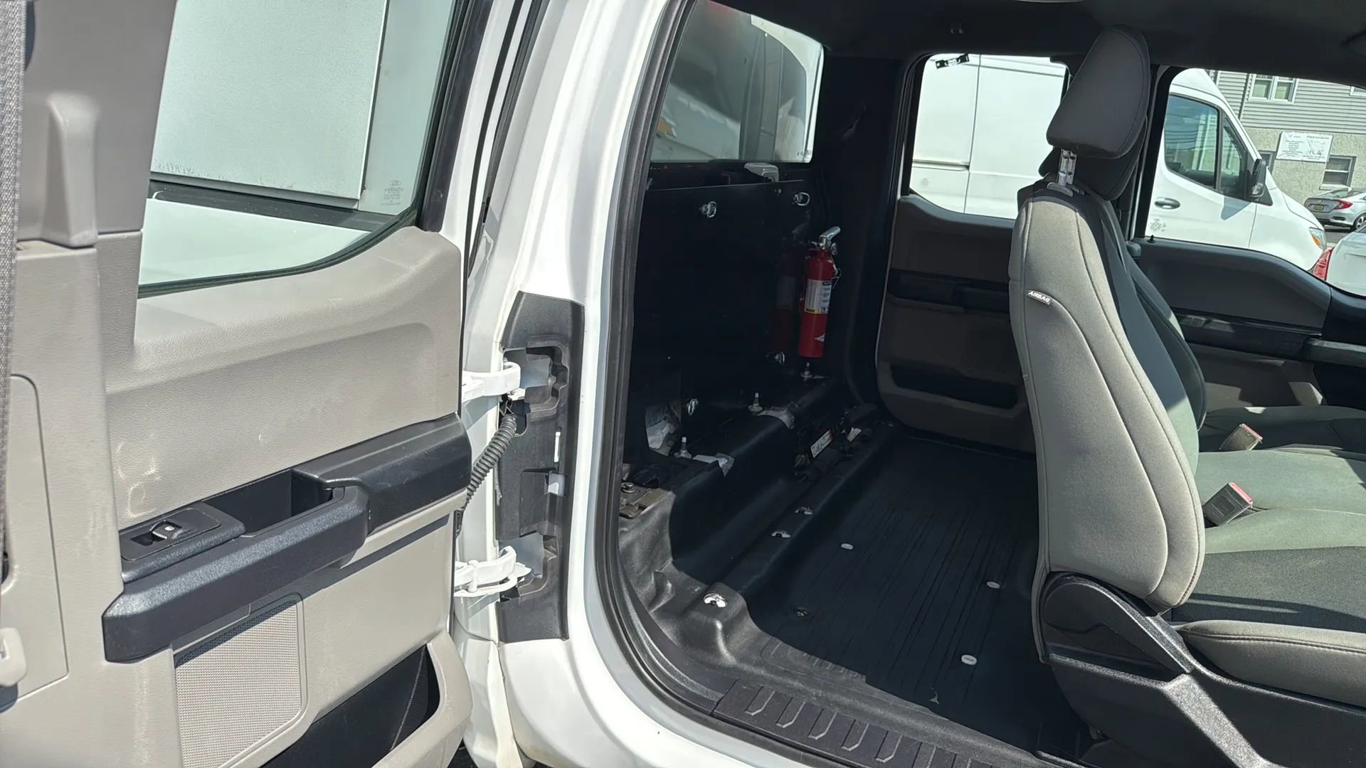 Used 2018 Ford F150 XL w/ Equipment Group 101A Mid image 25