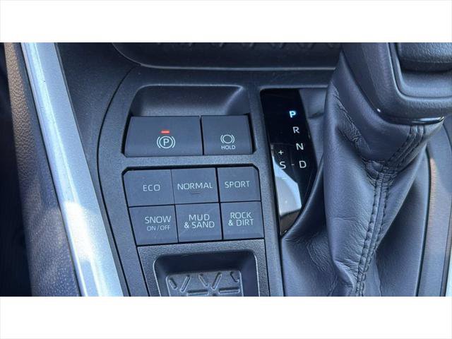 Certified 2024 Toyota RAV4 XLE AWD/4WD image 25