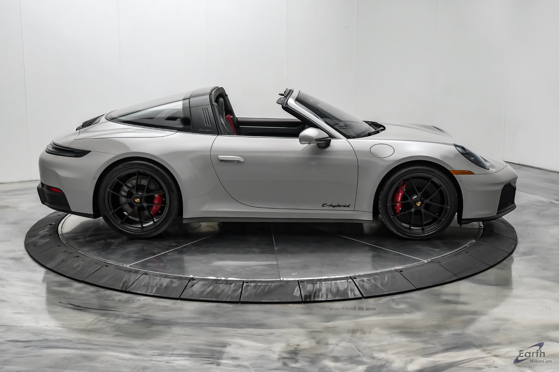 Used 2025 Porsche 911 Targa 4 GTS AWD/4WD image 26