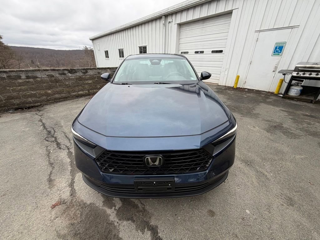Used 2023 Honda Accord EX image 8