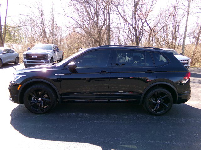 Used 2023 Volkswagen Tiguan SE R-Line image 6