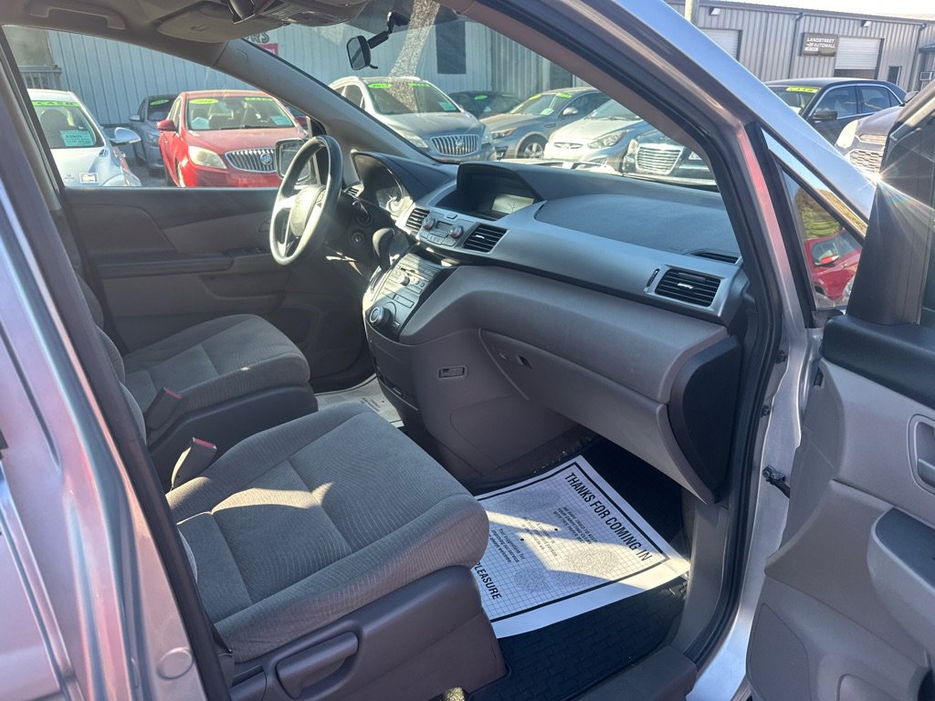 Used 2012 Honda Odyssey LX image 8
