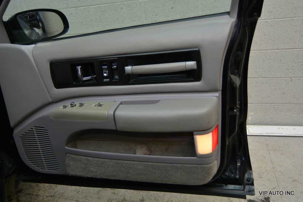 Used 1995 Chevrolet Impala Sedan image 8
