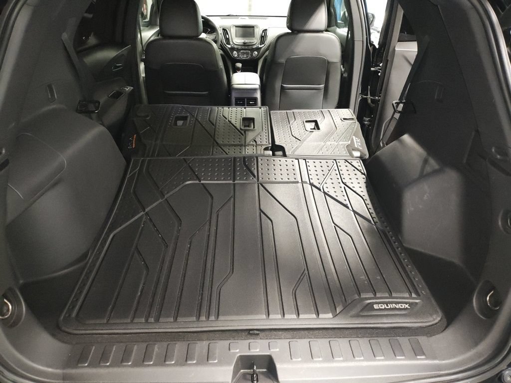 Used 2023 Chevrolet Equinox RS w/ LPO, Floor Liner Package FWD image 15