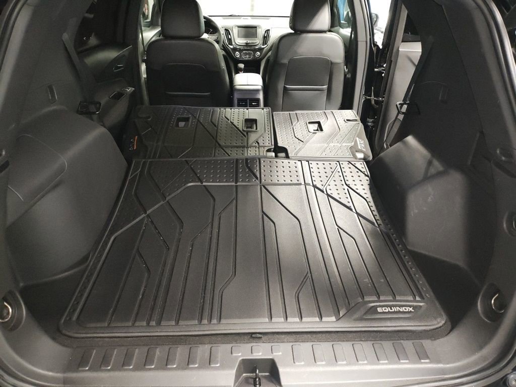 Used 2023 Chevrolet Equinox RS w/ LPO, Floor Liner Package image 15