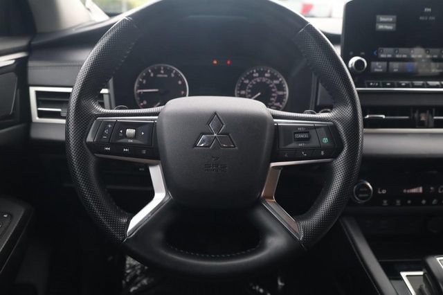 Used 2024 Mitsubishi Outlander SE FWD image 8